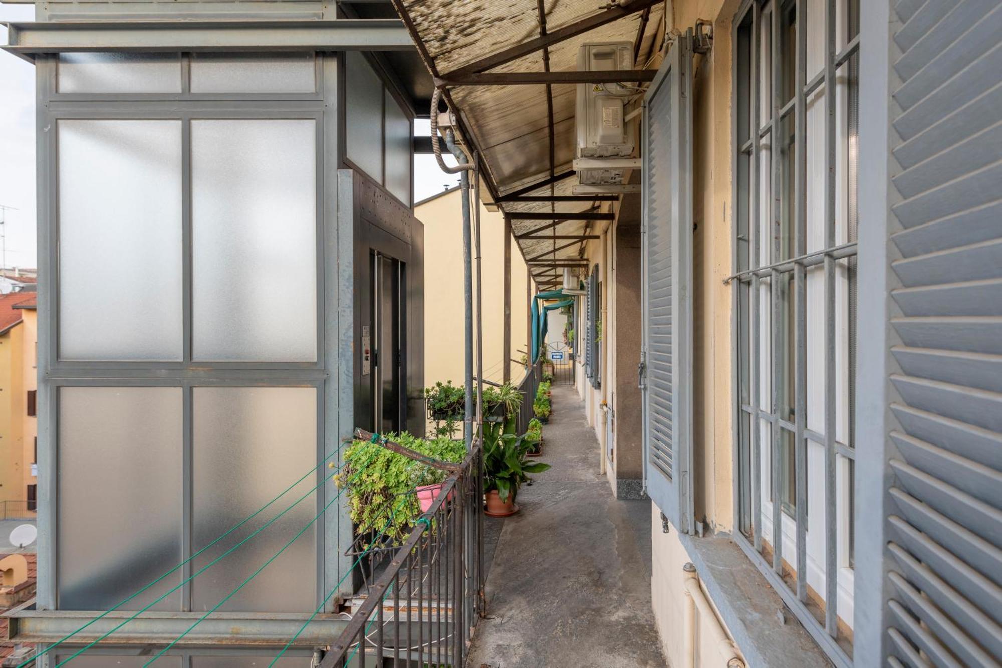 Bnbutler - Buenos Aires 49 - Lungo La Via Dello Shopping ミラノ エクステリア 写真